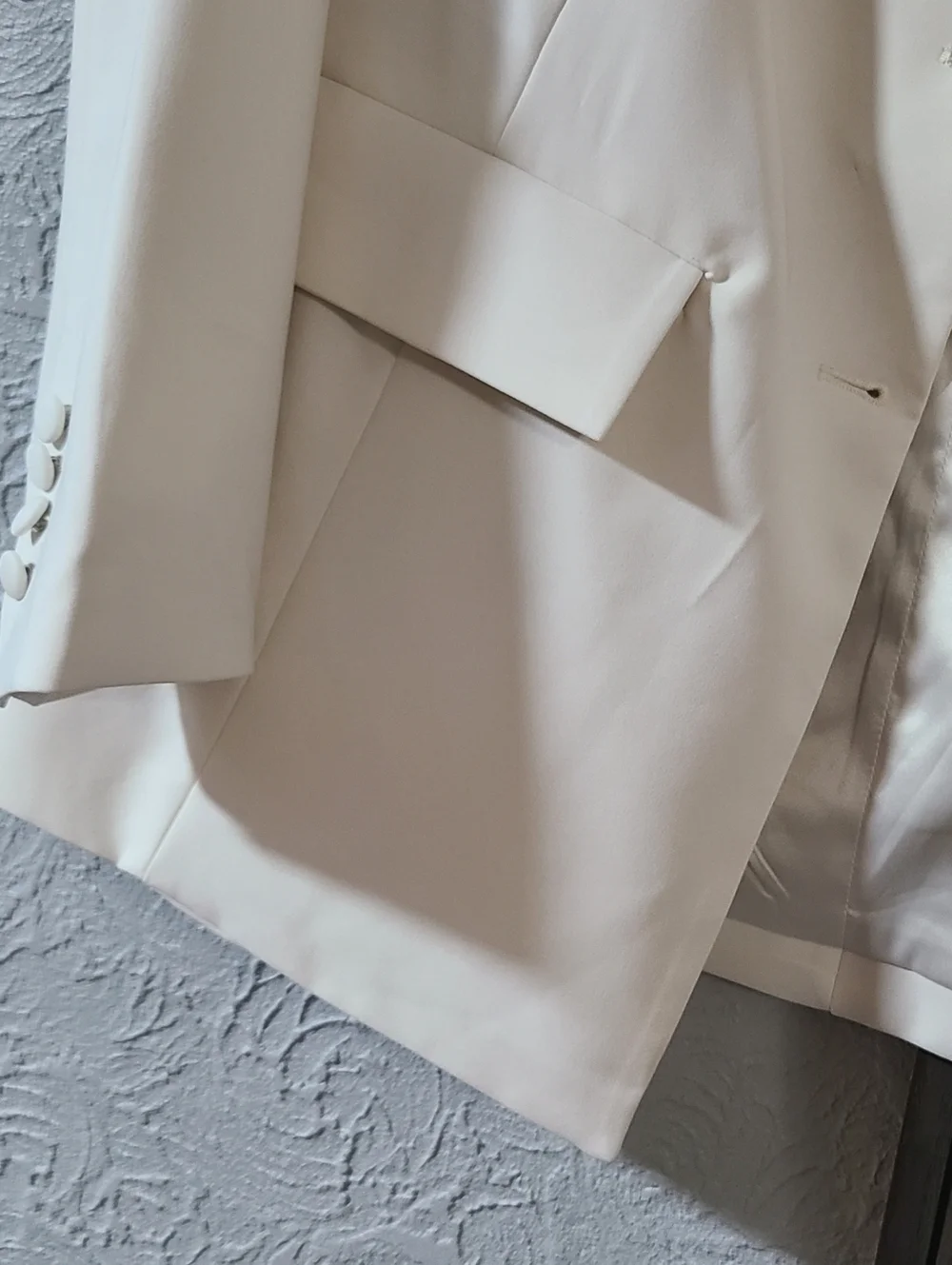 torrid Soho Studio Refined Crepe Blazer Cream Shawl Collar Blazer *Nwt* - Picture 9 of 16